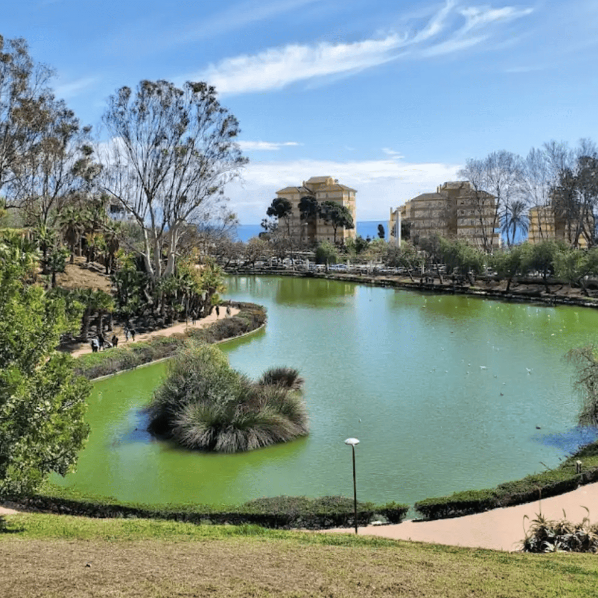 Disfruta con la familia en el parque de la Paloma