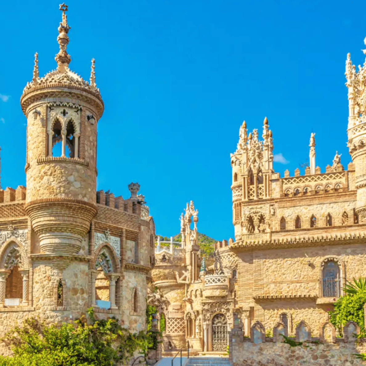 Visita el Castillo Colomares en tus vacaciones